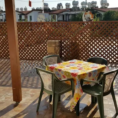 Venus Beach Village Apartment
